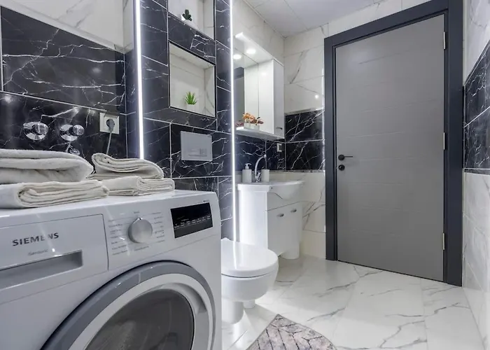 Daire Modern 2Br City Center Bliss Stay Antalya