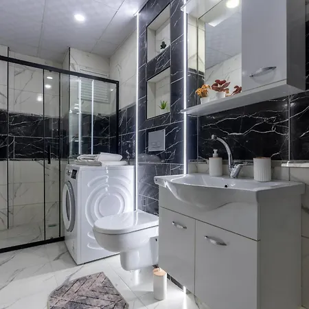 Bliss Modern 2br Center Apartment Antalya