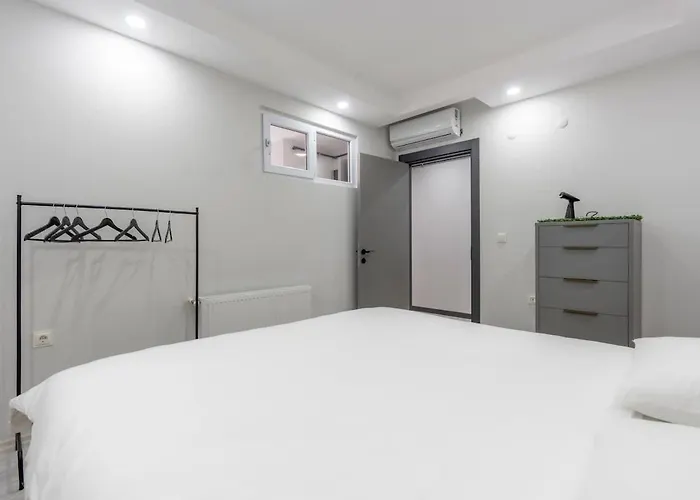 Cozy&Stylish Apartment Near Kaleici Apartment
